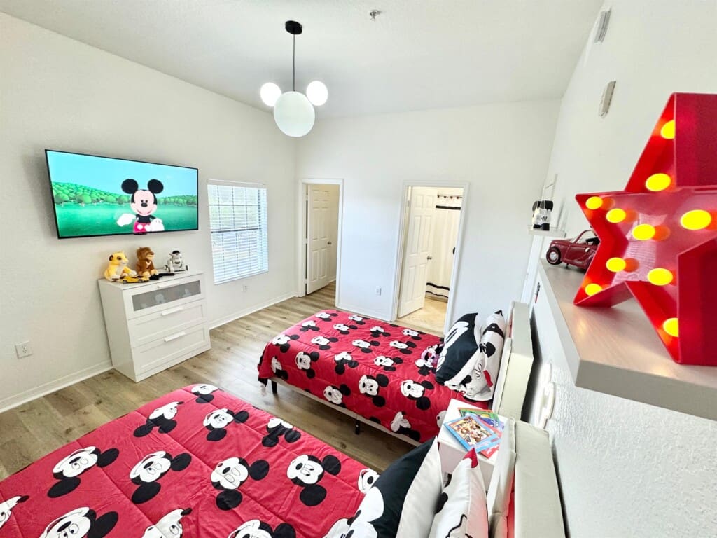 f2bed7a8a625470c9ec7da257f321a6e LargeOriginal.jpg